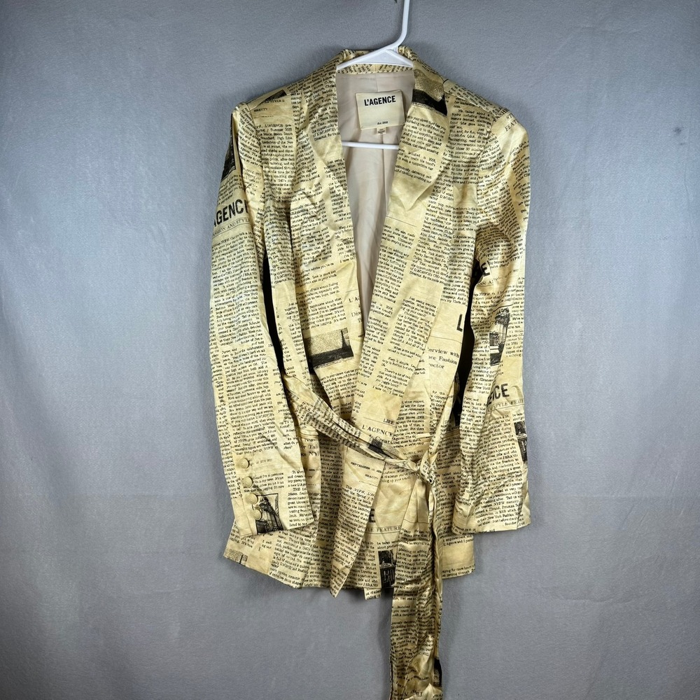 L'AGENCE Newspaper Print Silk Blazer Jacket Belted Cream Black XS/T